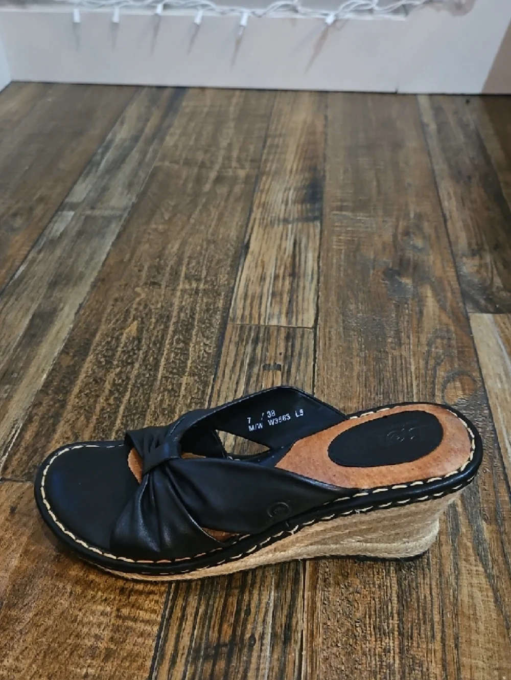 Born Black Leather Knot Wedge Sandals‎